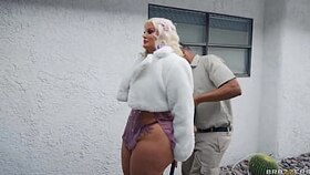 All Dolled Up: Double Trouble - Julie Cash, Savannah Bond