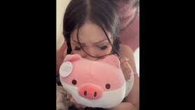 My roommate’s been observing my Onlyfans