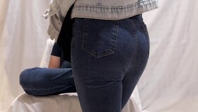 Jecikairani - A Muslim COUGAR with nylon socks likes ass-fuck and bj activity!