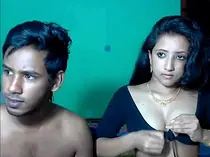 Witness this youthfull Indian hottie have a super hot sex with Bf on webcam!