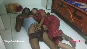 Insane Desi Indian COUGAR Ranesh and Nitya pummel rock-hard on the floor