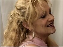 Naughty saggy bosoms Maenner 31 and her mature honeypot get a insatiable rail