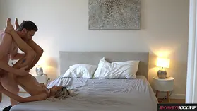 Veronica Leal loses her mind and gets a rough internal cumshot - Veronica Leal