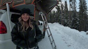 Watch Venessas Butt seduce her sleeping girlfriend with her tent-bound body and dirty talk