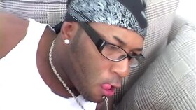 Step-mother Klauz Mainwart gets her chinese slit boinked by a dark-skinned snake in pantyhose