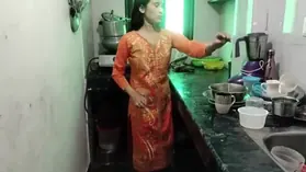 Stepson bangs his Indian stepmom-in-law in the kitchen - HD video