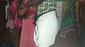 Saanthi2 & Vetrivel's steamy homemade shower sexcapades