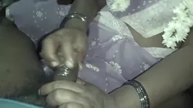 Saanthi2 & Vetrivel's Desi homemade ass fucking porno movie with a thick-dicked man