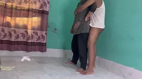 Bangla Bhabhi hook-up: Puny-breasted Indian chick with ample backside gets banged rear end-fashion and takes a popshot