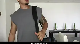 Untie me please, mister!