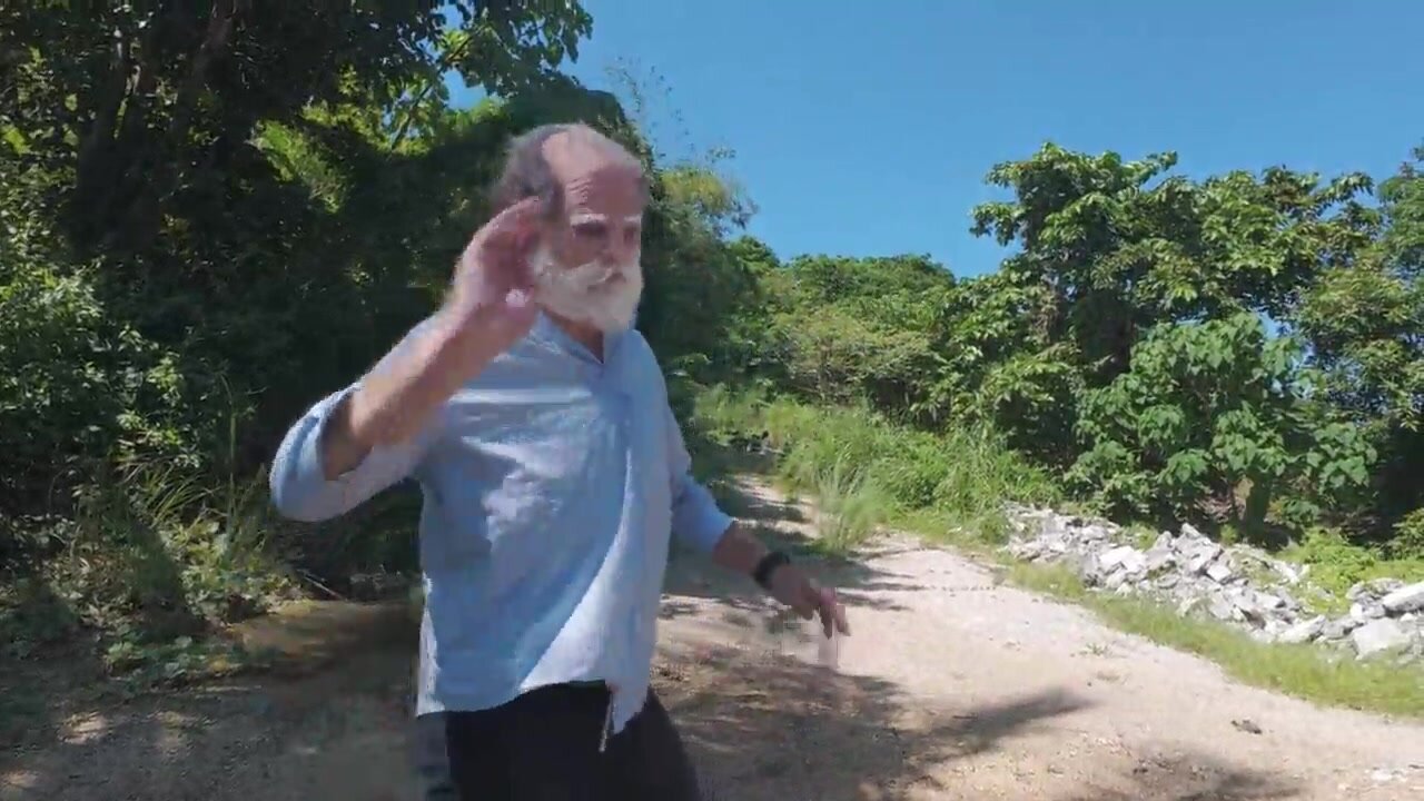 AshiaHo and Maikamann, 2 small hotty honeys, get horny with their senior  father in super hot